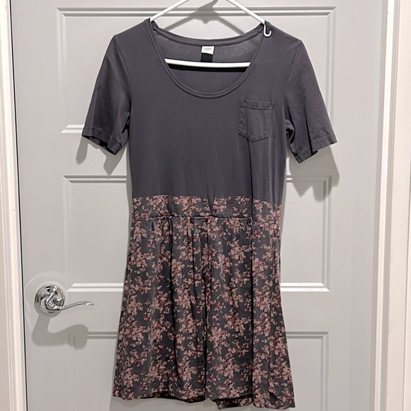 Super cute Tshirt Midi Dress - Picture 1 of 4